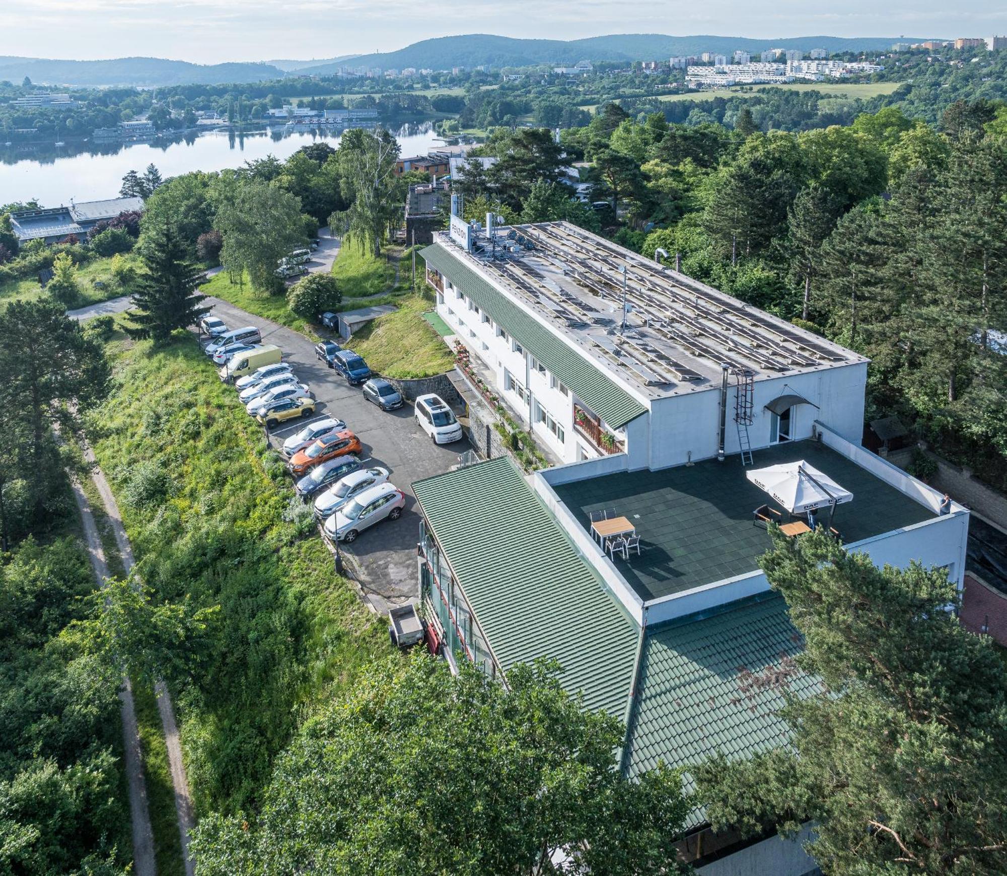 Penzion Kozi Horka U Brnenske Prehrady Brno Exterior photo